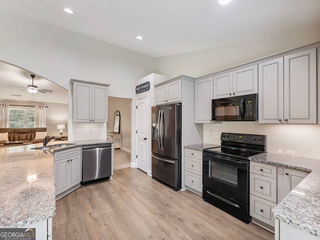 433 Emily Forest Way, Pendergrass, GA 30567