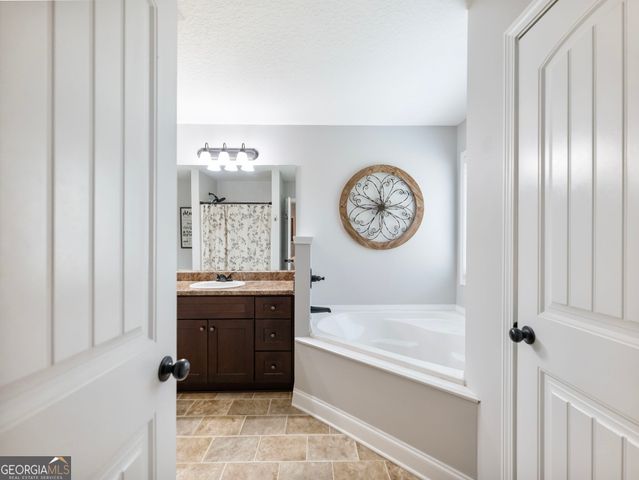 433 Emily Forest Way, Pendergrass, GA 30567