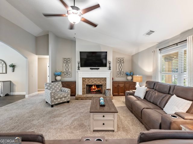 433 Emily Forest Way, Pendergrass, GA 30567