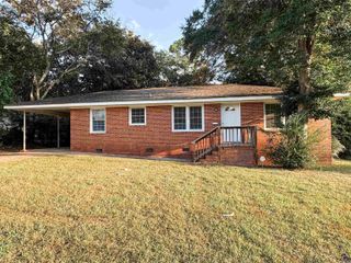 504 Sunset Dr, Warner Robins, GA 31008