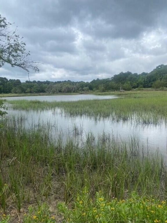 4141 Sc-174, Hollywood, SC 29449