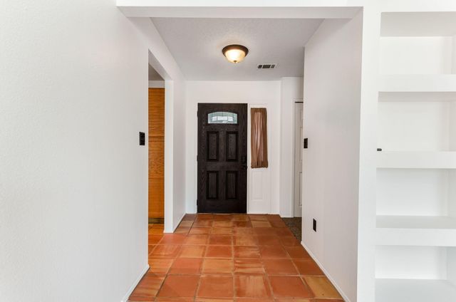 392 Pyrite Drive NE, Rio Rancho, NM 87124