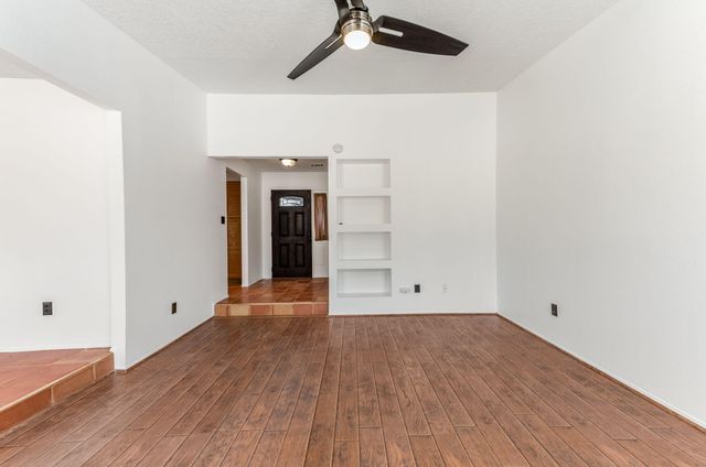 392 Pyrite Drive NE, Rio Rancho, NM 87124