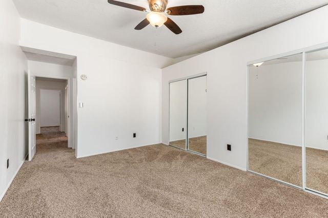 392 Pyrite Drive NE, Rio Rancho, NM 87124