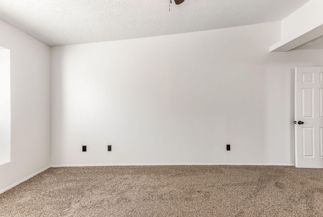 392 Pyrite Drive NE, Rio Rancho, NM 87124