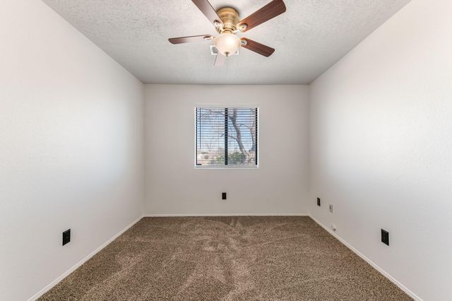 392 Pyrite Drive NE, Rio Rancho, NM 87124