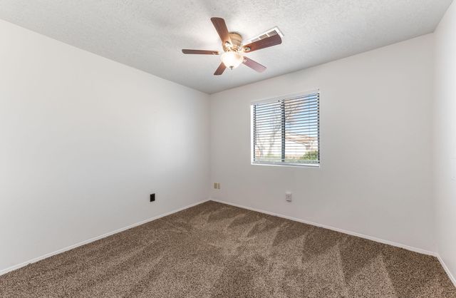 392 Pyrite Drive NE, Rio Rancho, NM 87124