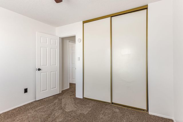 392 Pyrite Drive NE, Rio Rancho, NM 87124