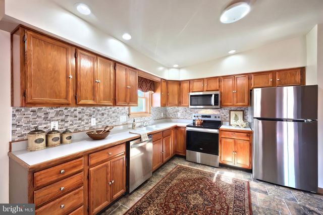 28 JACKSON DR, East Berlin, PA 17316