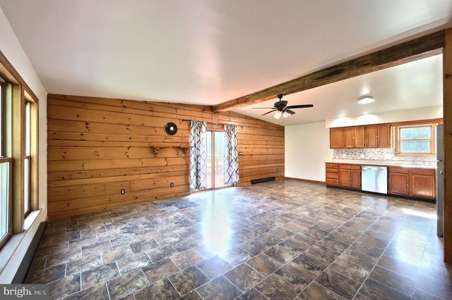 28 JACKSON DR, East Berlin, PA 17316