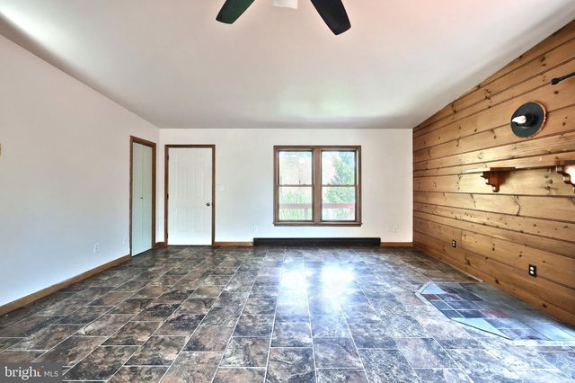 28 JACKSON DR, East Berlin, PA 17316