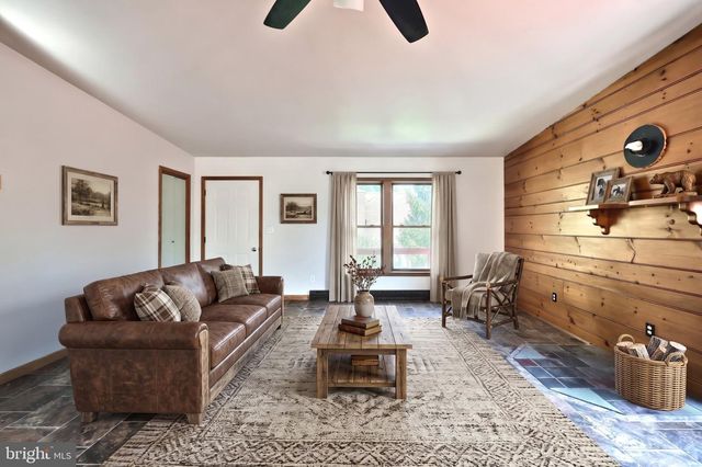 28 JACKSON DR, East Berlin, PA 17316