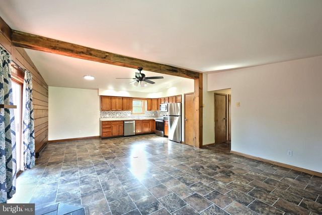 28 JACKSON DR, East Berlin, PA 17316