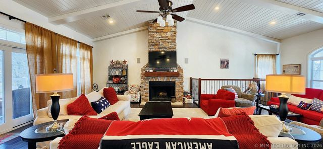 32548 S Cookson Bluff Road, Park Hill, OK 74451