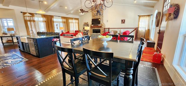 32548 S Cookson Bluff Road, Park Hill, OK 74451