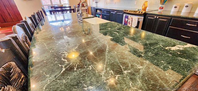 32548 S Cookson Bluff Road, Park Hill, OK 74451