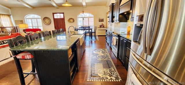 32548 S Cookson Bluff Road, Park Hill, OK 74451