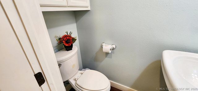 32548 S Cookson Bluff Road, Park Hill, OK 74451