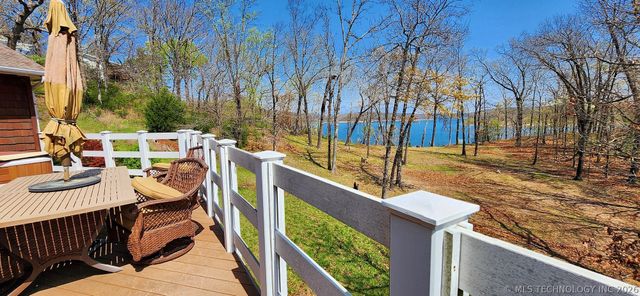 32548 S Cookson Bluff Road, Park Hill, OK 74451