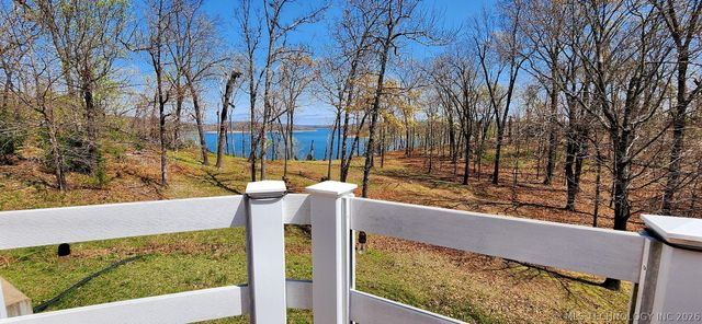 32548 S Cookson Bluff Road, Park Hill, OK 74451