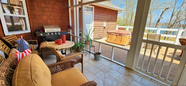 32548 S Cookson Bluff Road, Park Hill, OK 74451