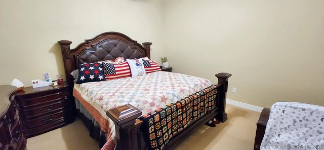 32548 S Cookson Bluff Road, Park Hill, OK 74451