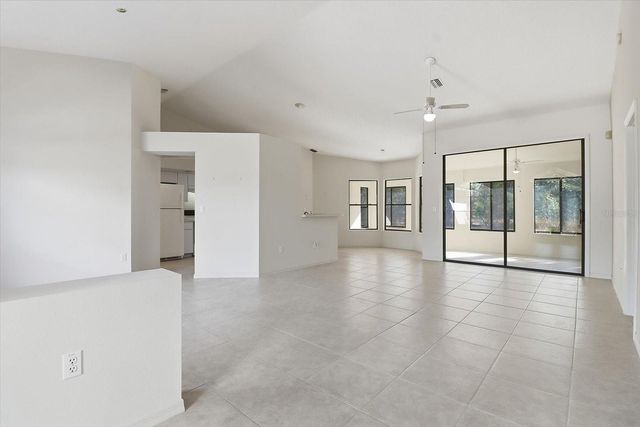 1724 E MCKINLEY STREET, Hernando, FL 34442