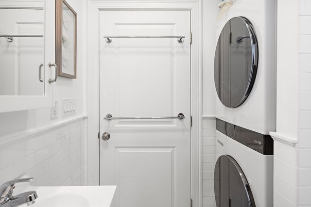 9-11 Ellwood St 4, Boston, MA 02129