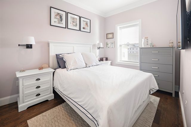 9-11 Ellwood St 4, Boston, MA 02129