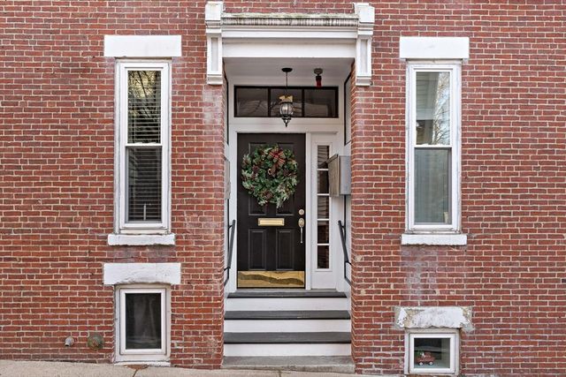 9-11 Ellwood St 4, Boston, MA 02129