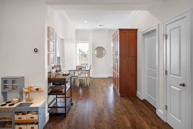 9-11 Ellwood St 4, Boston, MA 02129