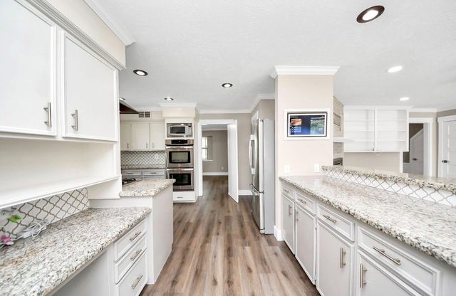 7631 Burning Hills Drive, Houston, TX 77071