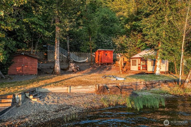 23 YURT E Lake Sammamish Parkway NE, Sammamish, WA 98074