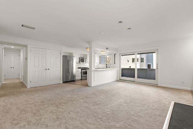 133 Rowayton Woods Drive 133, Norwalk, CT 06854