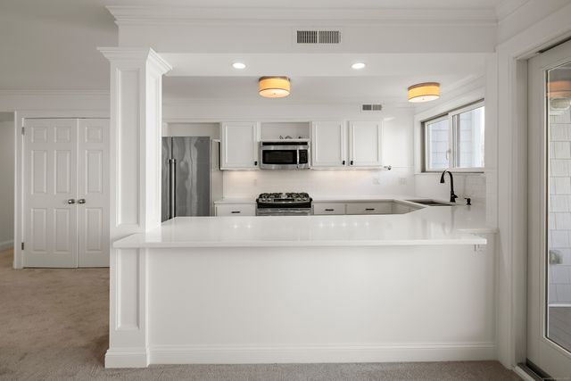 133 Rowayton Woods Drive 133, Norwalk, CT 06854