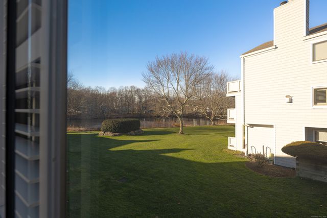 133 Rowayton Woods Drive 133, Norwalk, CT 06854