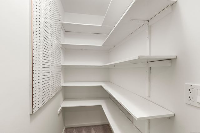 133 Rowayton Woods Drive 133, Norwalk, CT 06854