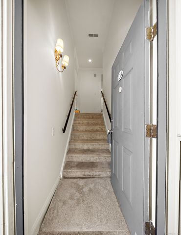 133 Rowayton Woods Drive 133, Norwalk, CT 06854