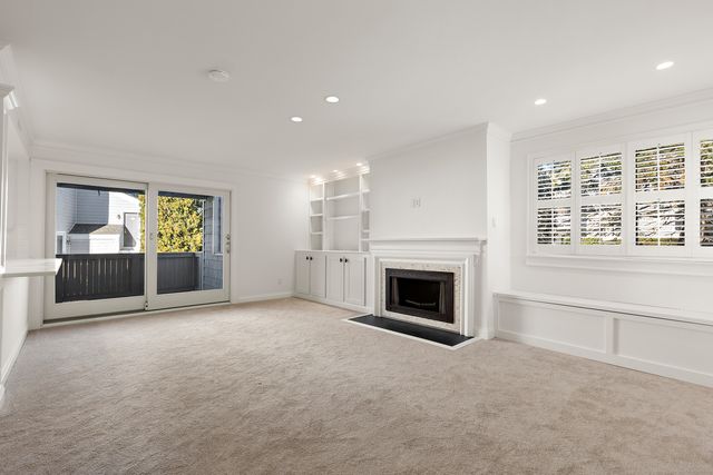 133 Rowayton Woods Drive 133, Norwalk, CT 06854