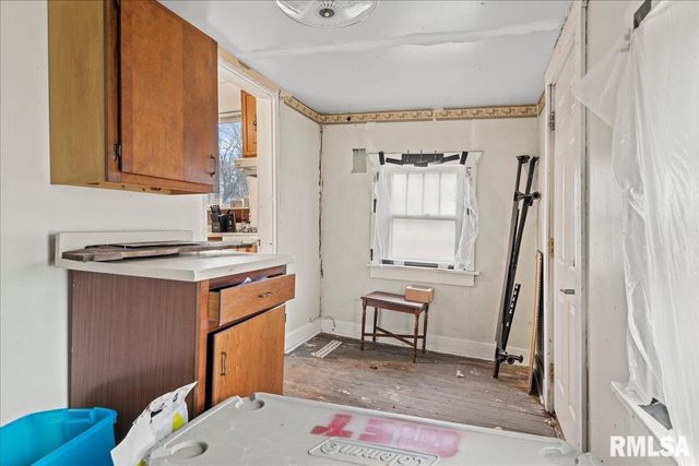 2105 ELIZABETH Street, Springfield, IL 62702