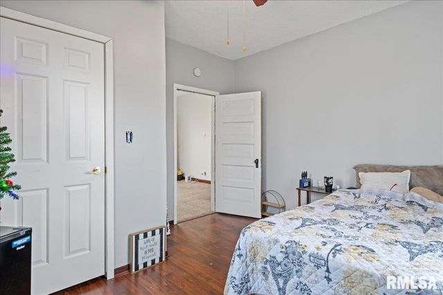 2105 ELIZABETH Street, Springfield, IL 62702