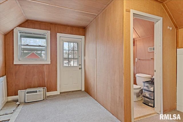 2105 ELIZABETH Street, Springfield, IL 62702