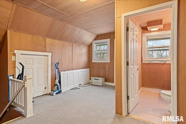 2105 ELIZABETH Street, Springfield, IL 62702