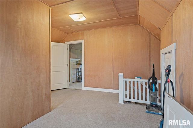 2105 ELIZABETH Street, Springfield, IL 62702