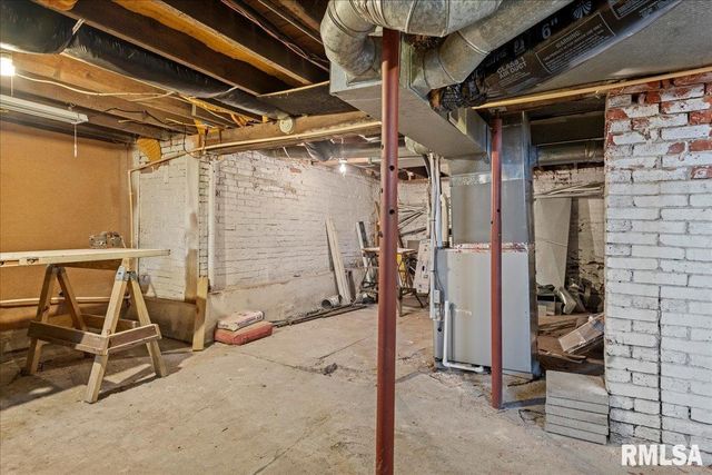 2105 ELIZABETH Street, Springfield, IL 62702