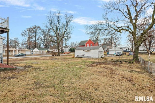 2105 ELIZABETH Street, Springfield, IL 62702