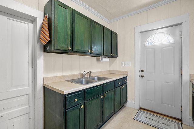 172 Riverside Drive, Battle Creek, MI 49015