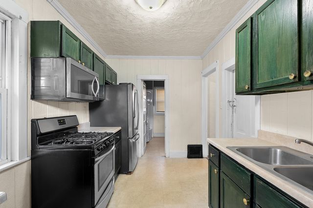 172 Riverside Drive, Battle Creek, MI 49015