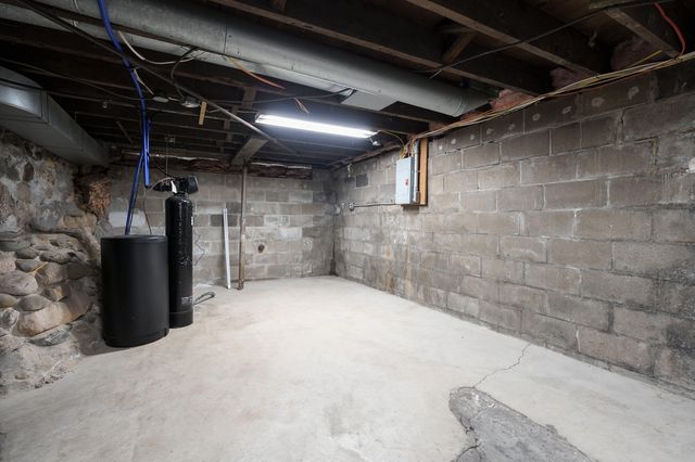 172 Riverside Drive, Battle Creek, MI 49015