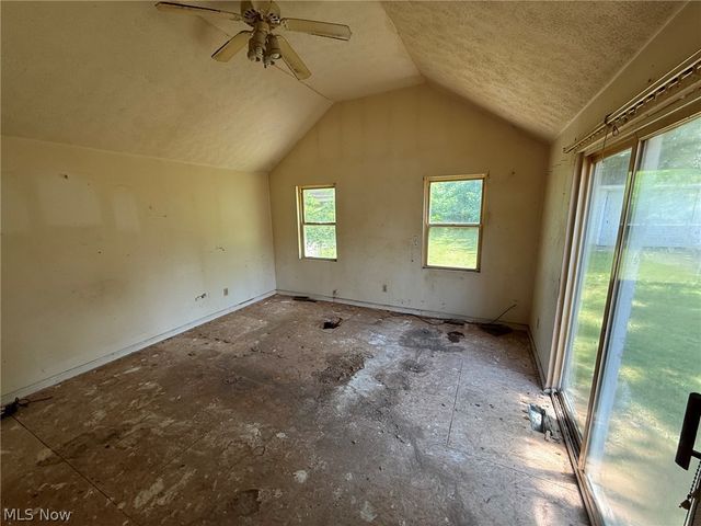 579 Helper Drive, Bedford, OH 44146